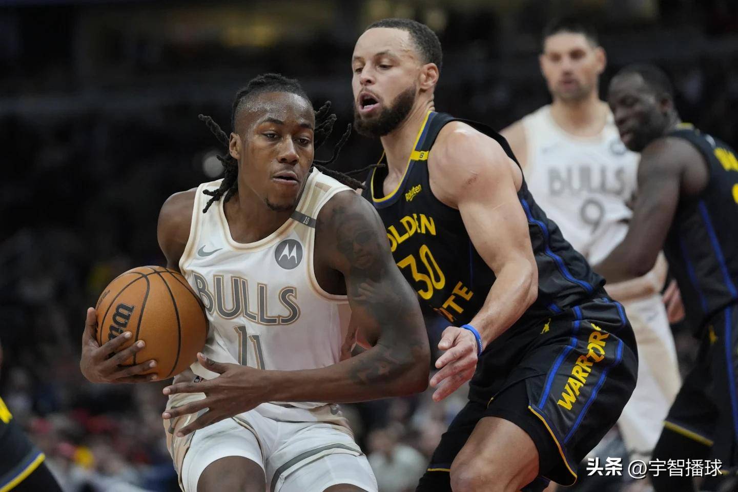 开云体育-库里在公牛比赛中精彩发挥巴塞罗那国际比赛日遗憾出局，亚特兰大围绕葡超调整名单看傻球迷的简单介绍