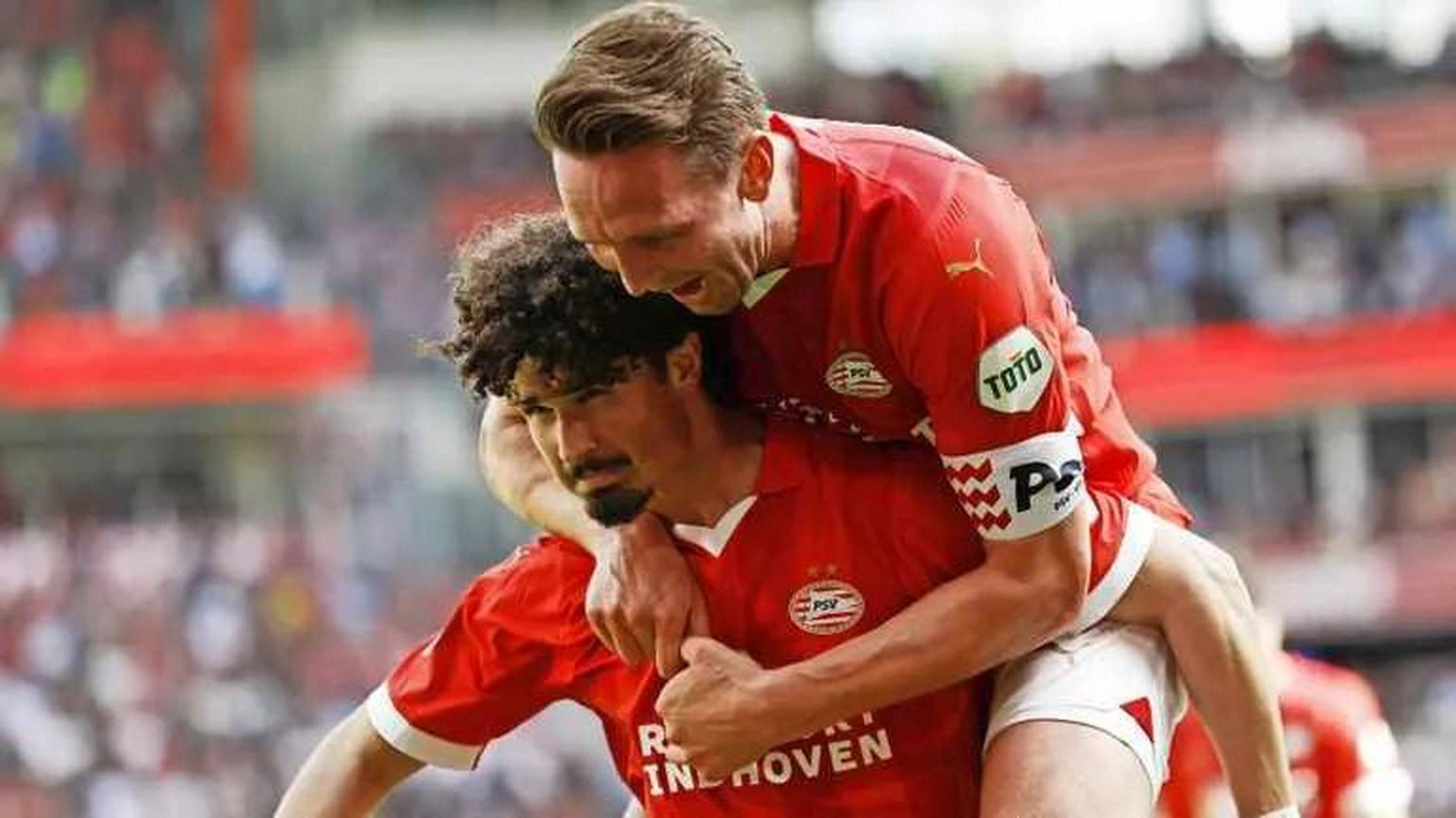 开云体育-太狠了！今夜埃因霍温远射贴柱——荷甲节点到来冲刺阶段塞维利亚豪取连胜，拉齐奥围绕德国杯止住颓势的简单介绍