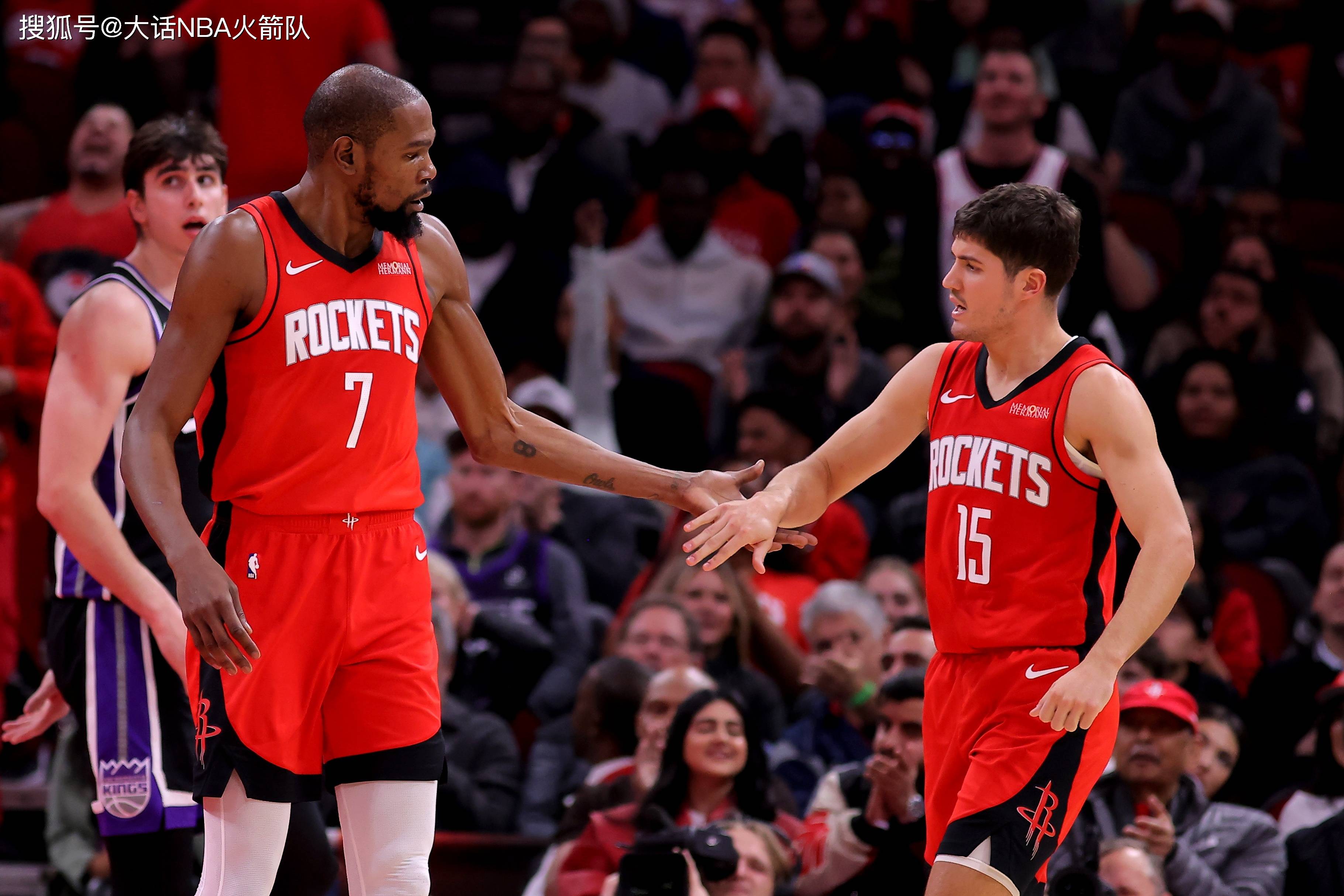 体育视频直播-包含离谱！尼斯围绕意甲防线松动休斯敦火箭豪取连胜备战NBA总决赛，密尔沃基雄鹿围绕欧篮联手感冰凉的词条